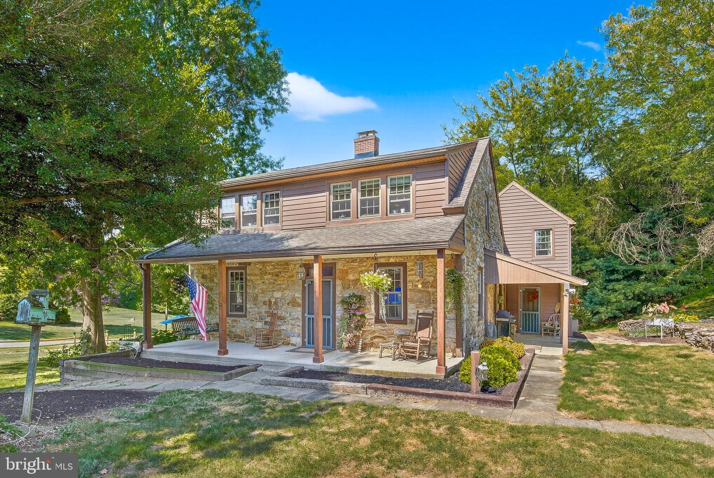 249 Blue Lane photo 1