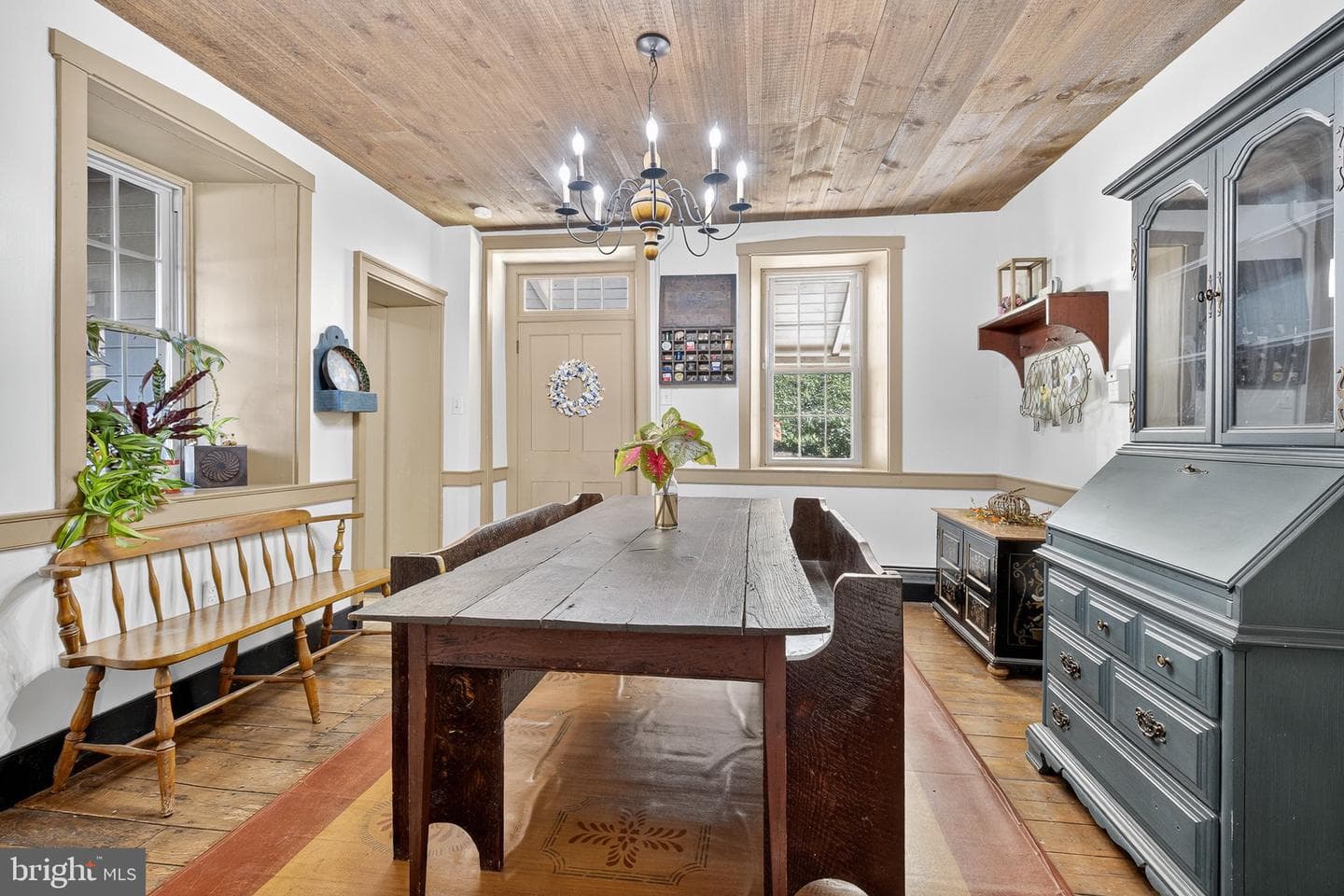 249 Blue Lane photo 10