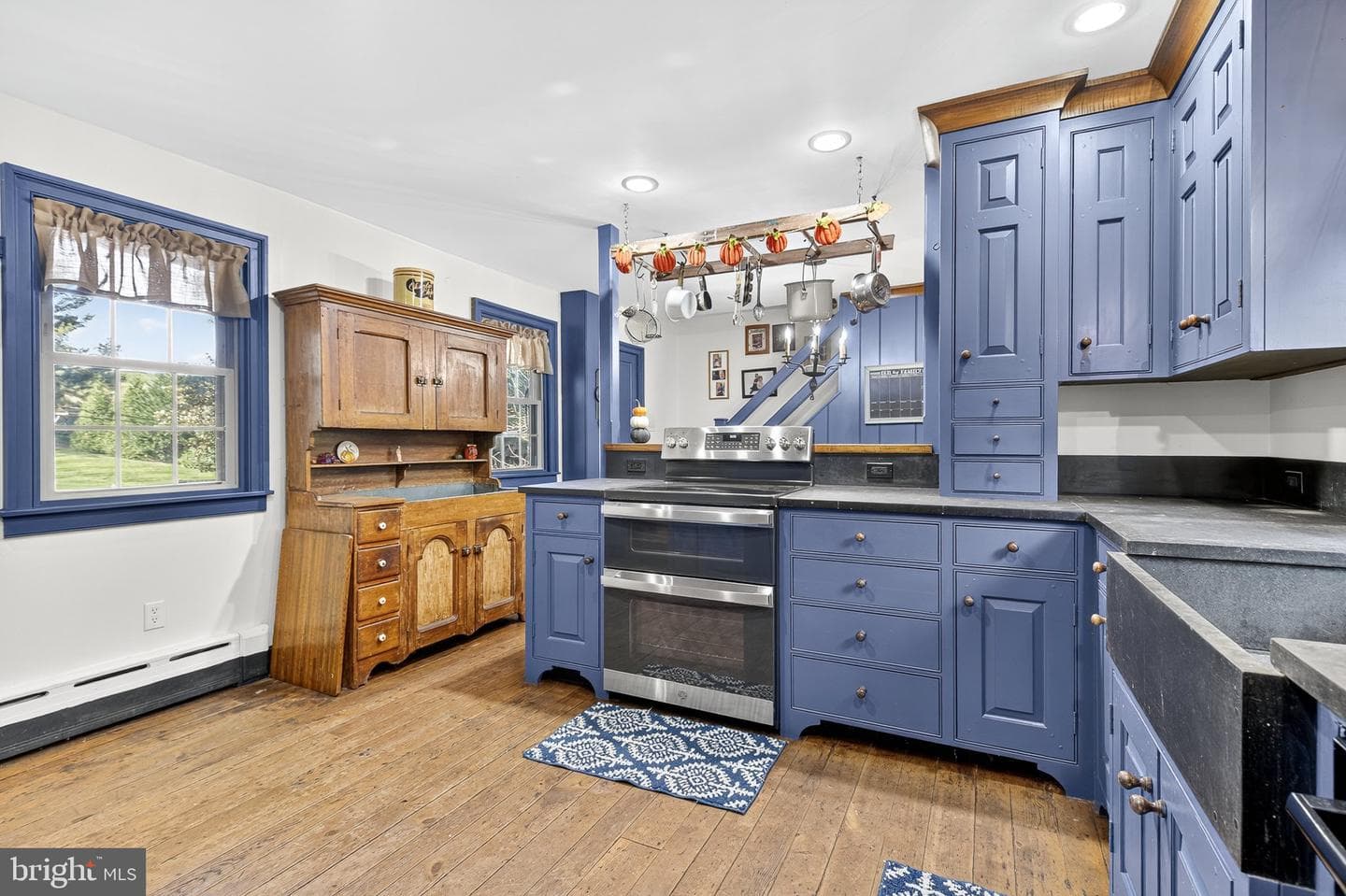 249 Blue Lane photo 13