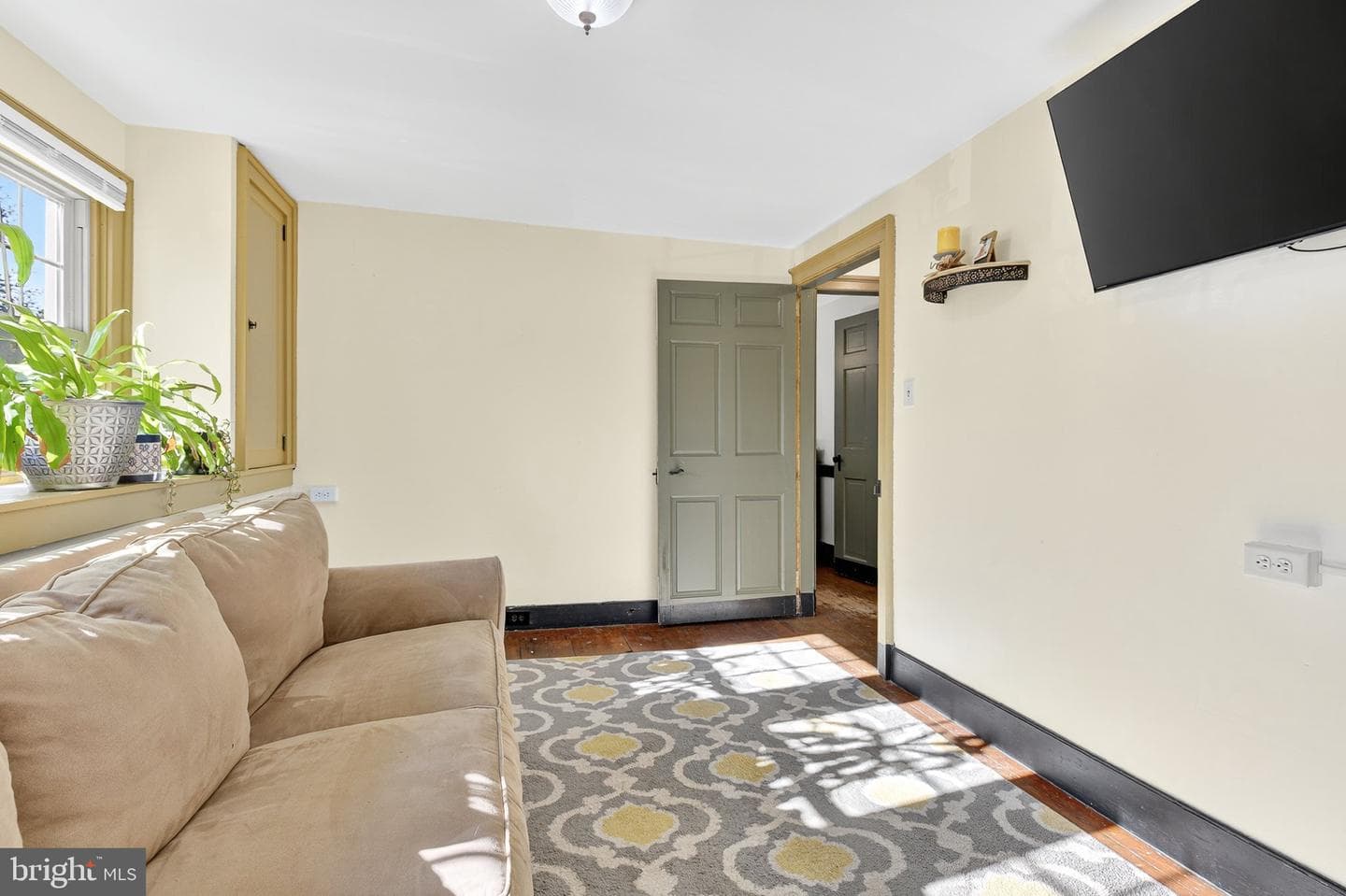 249 Blue Lane photo 24