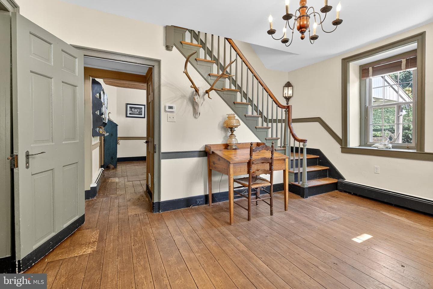 249 Blue Lane photo 4