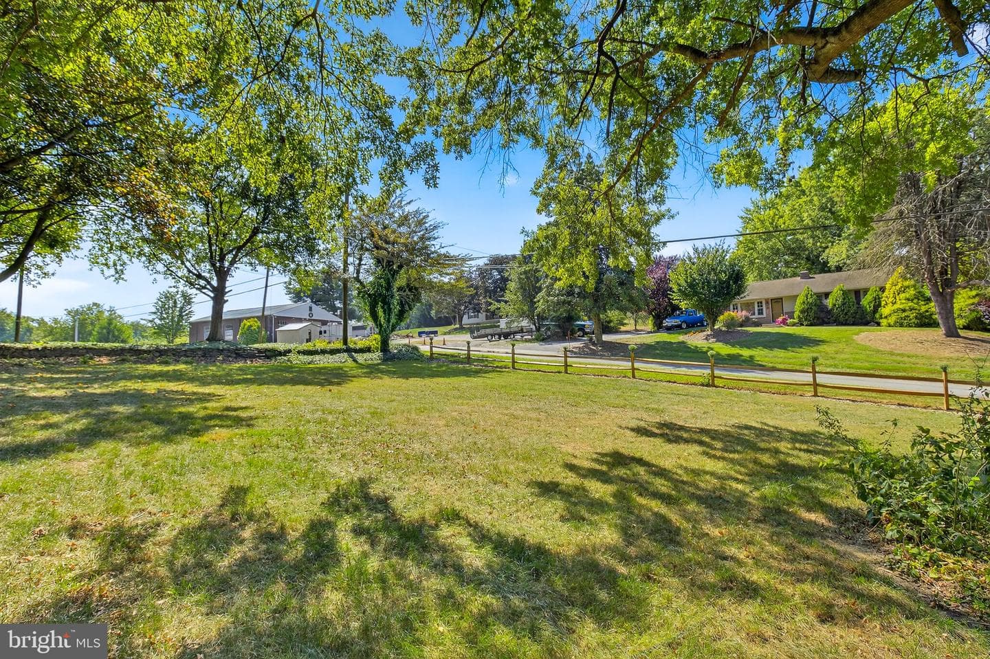 249 Blue Lane photo 64