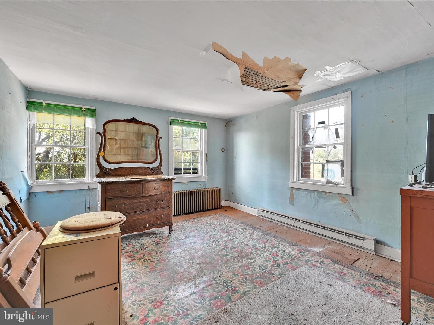 2496 River Road photo 25