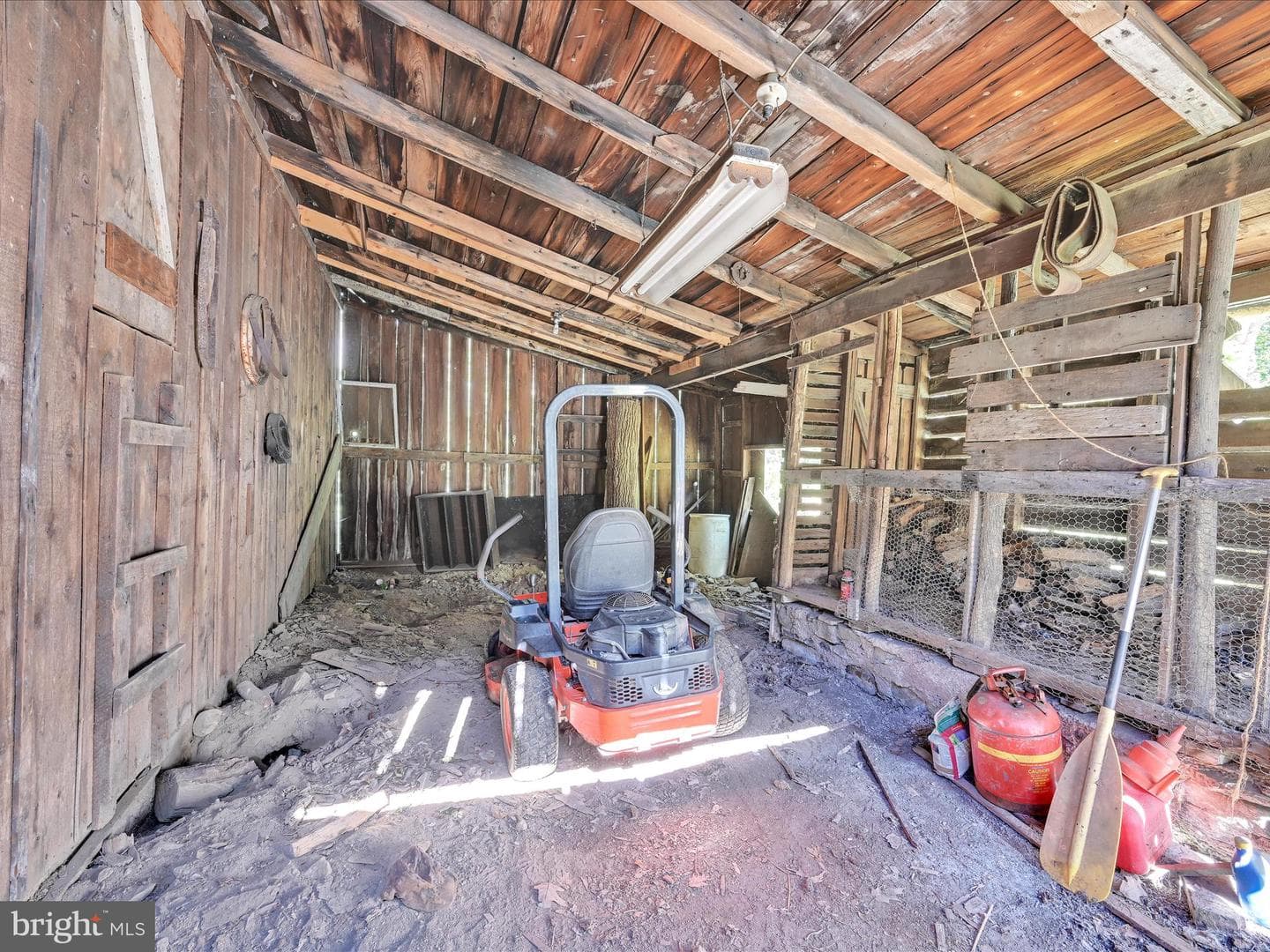 2496 River Road photo 27