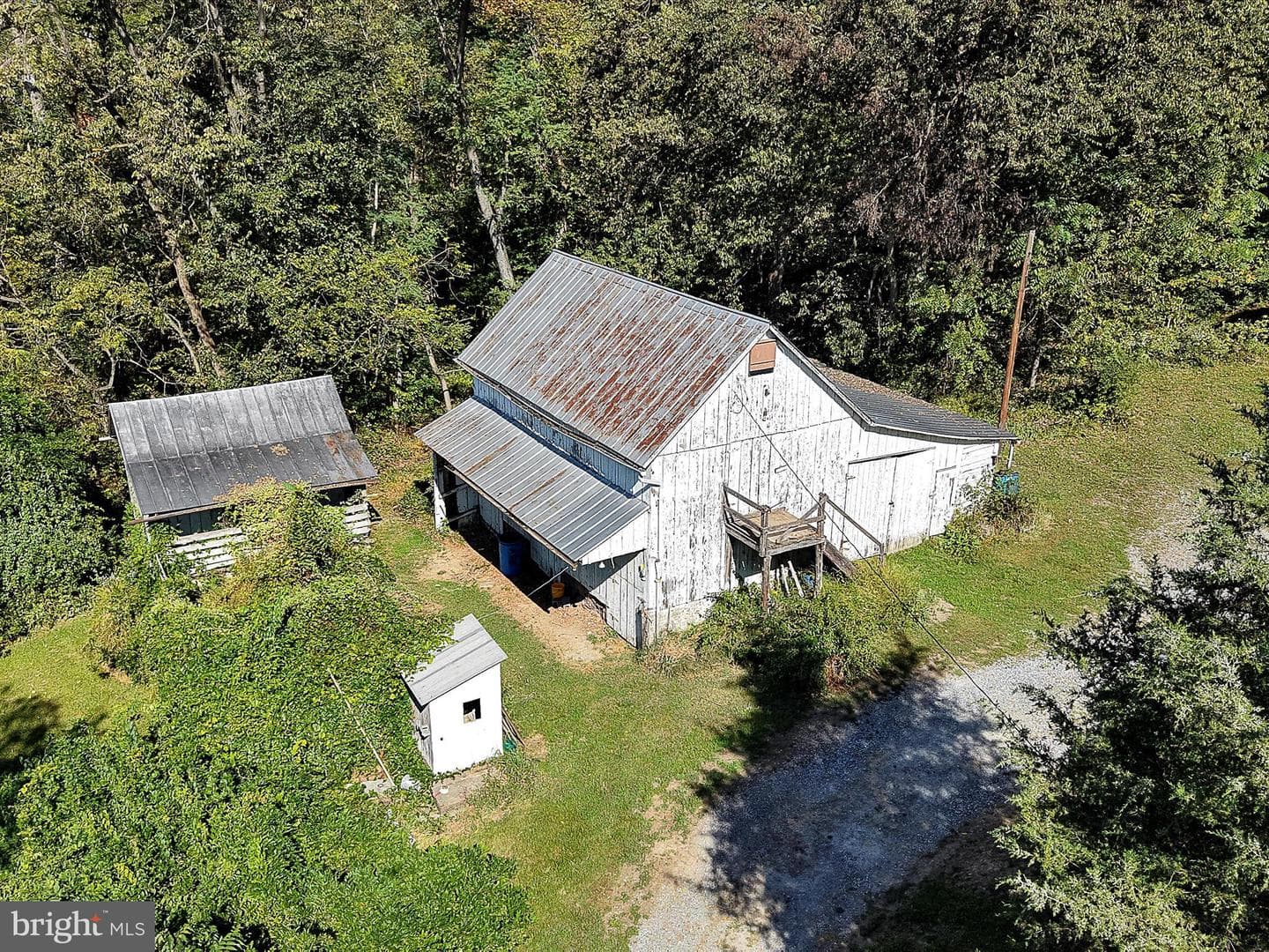 2496 River Road photo 9