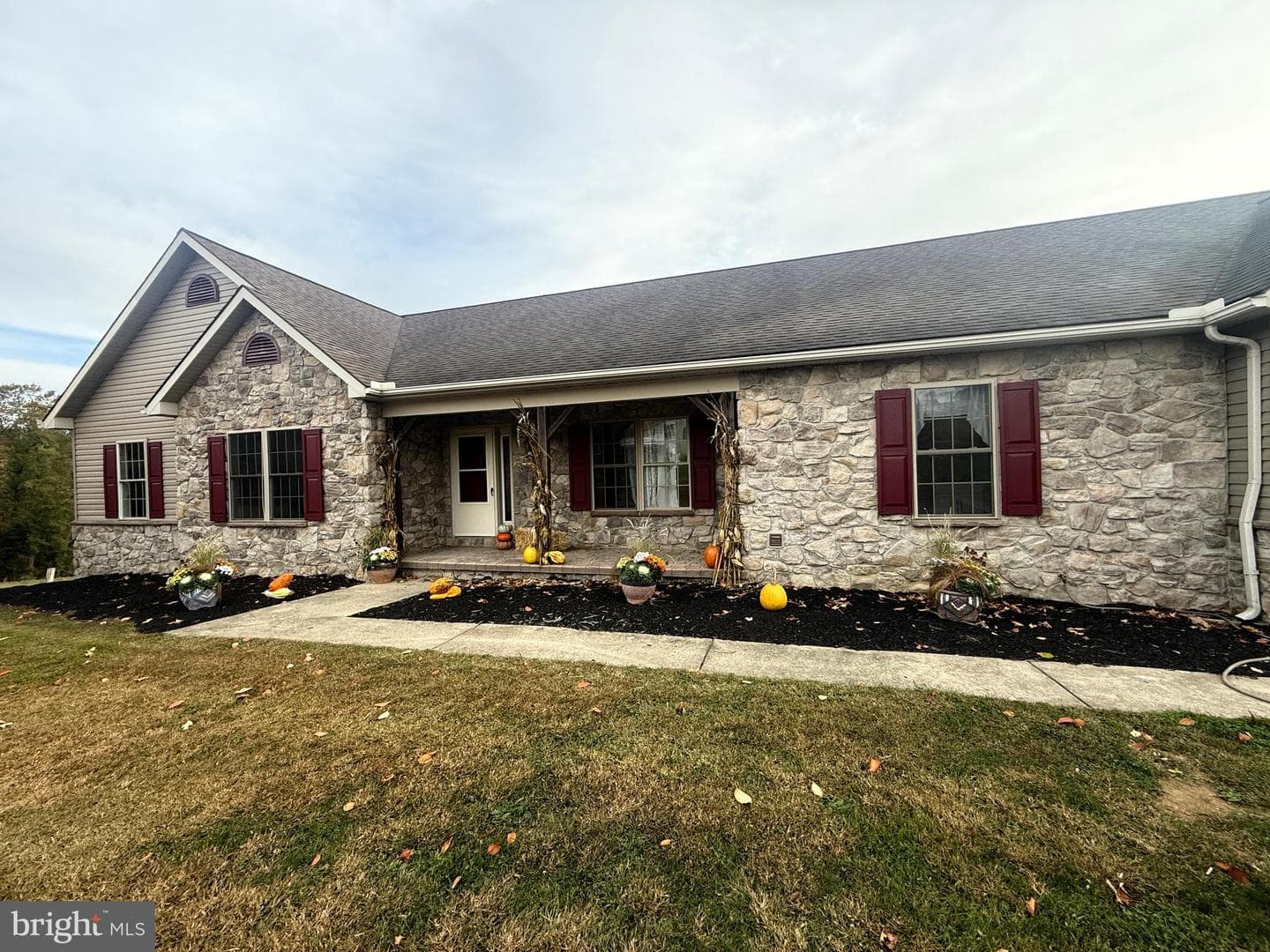 3532 River Road photo 2