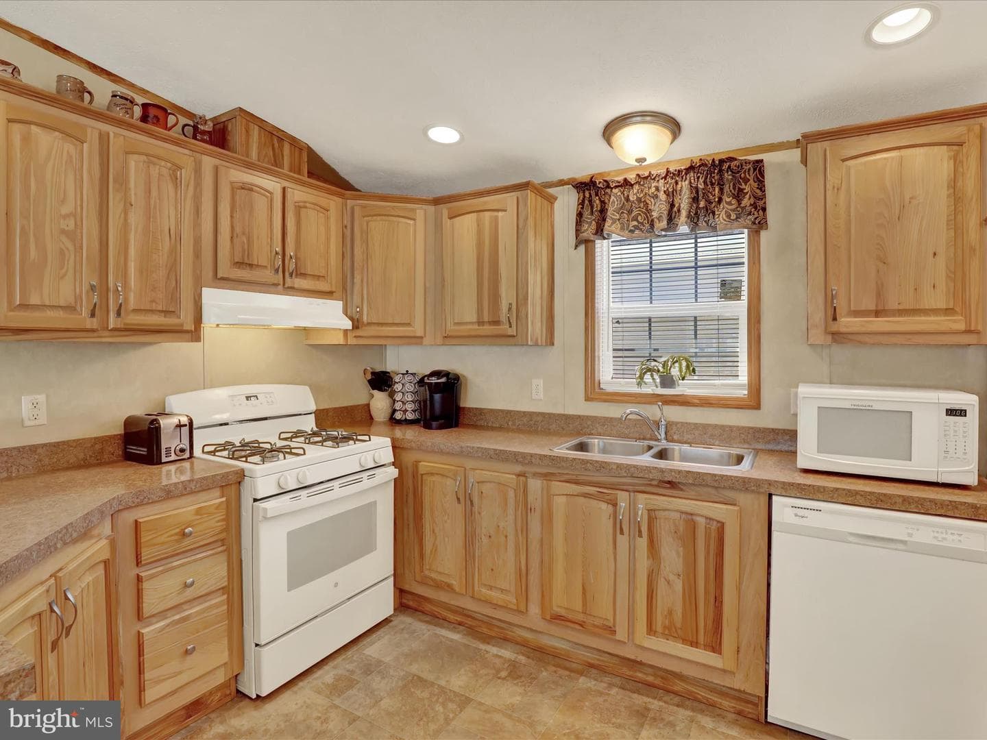 27 Jere Road photo 11