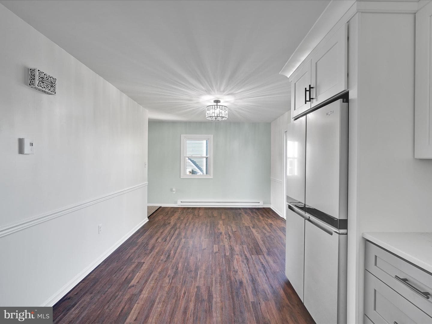 704 Lincoln photo 13