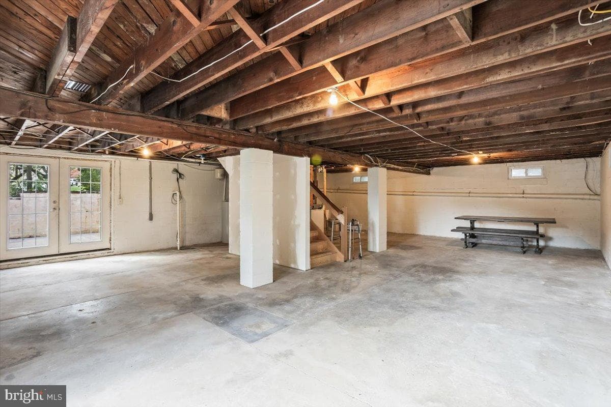 330 Sylvan Retreat Road photo 17