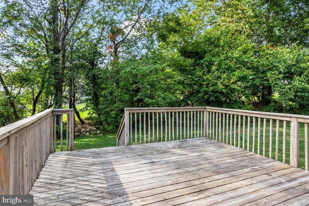 330 Sylvan Retreat Road photo 22