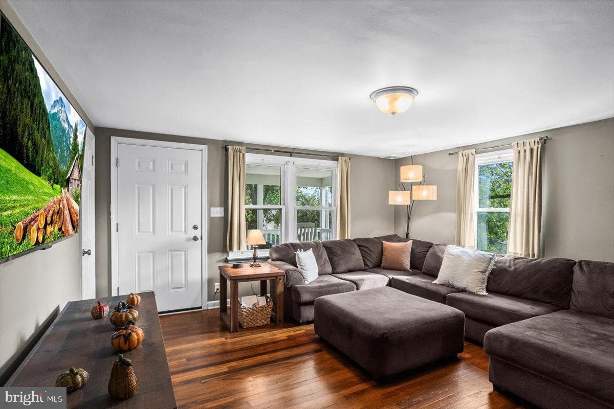 330 Sylvan Retreat Road photo 6