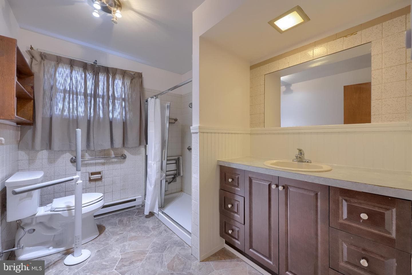 430 Biscayne Road photo 24