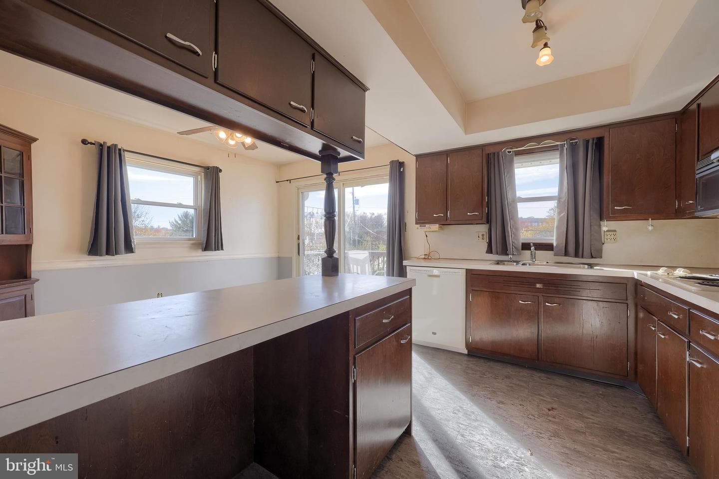 430 Biscayne Road photo 33