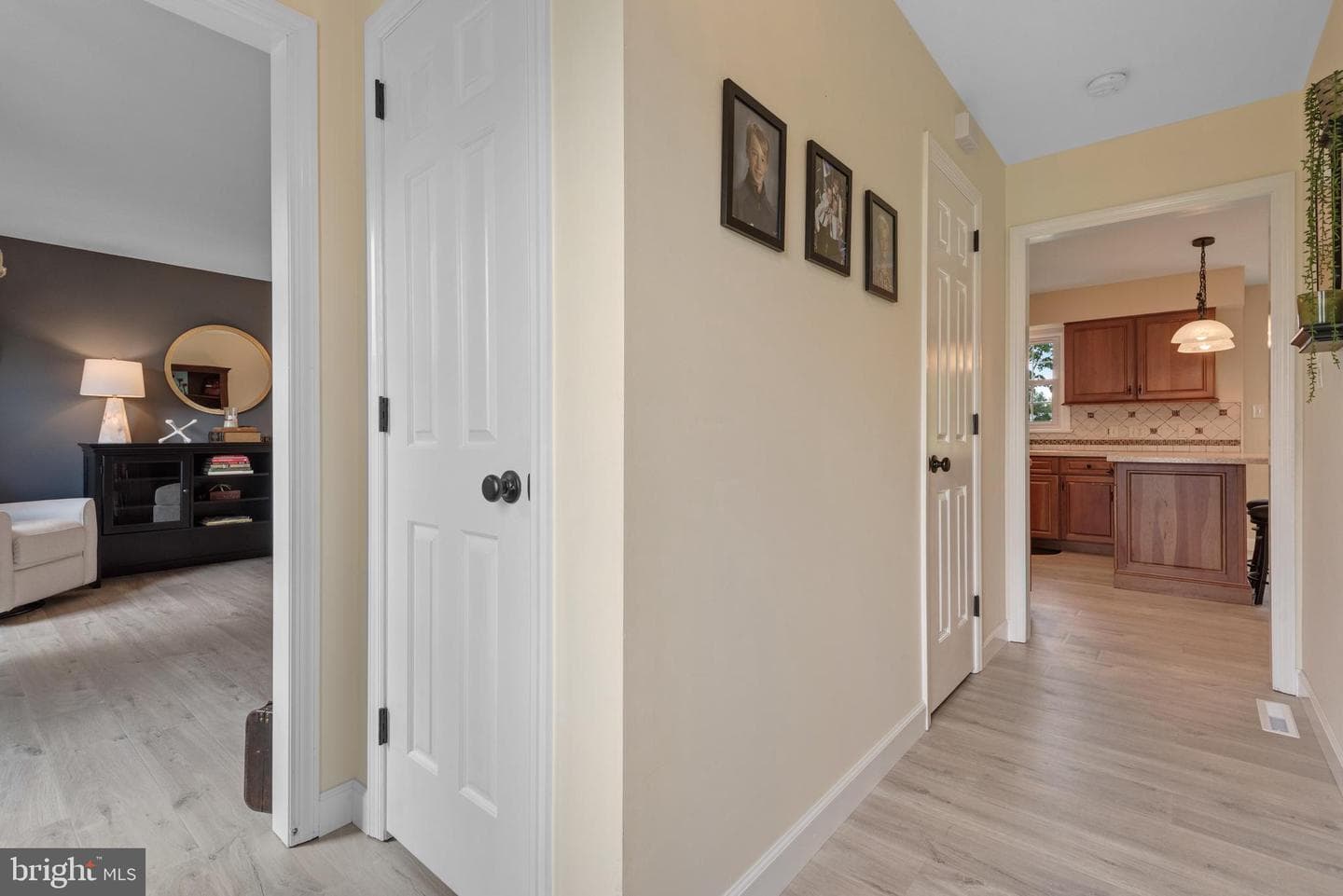 3632 Falcon Court photo 4