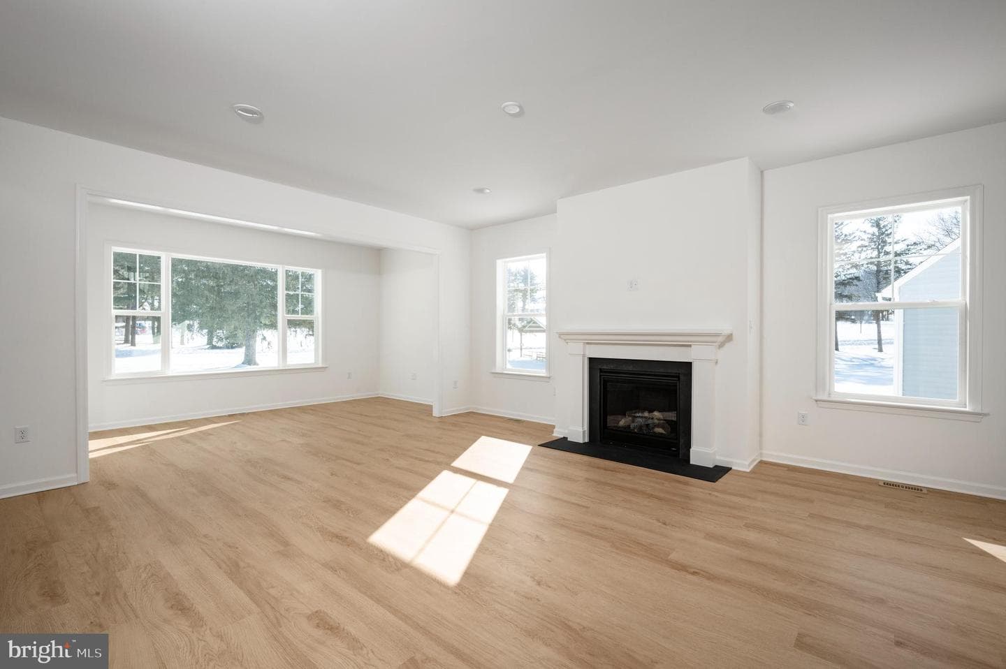 440 Parkside Way photo 12