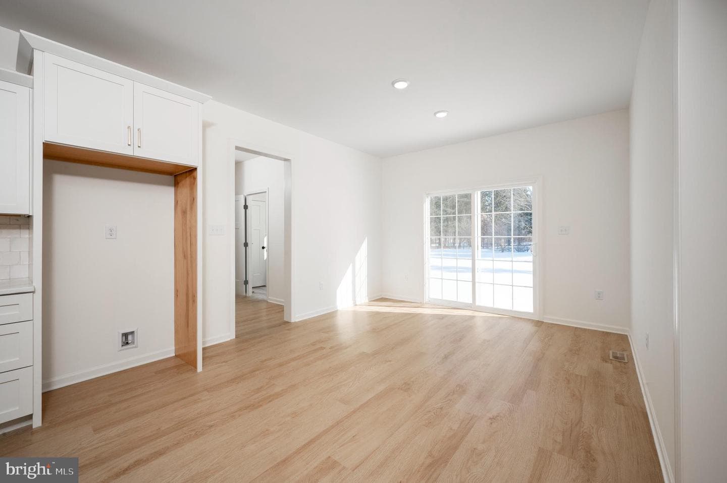 440 Parkside Way photo 13