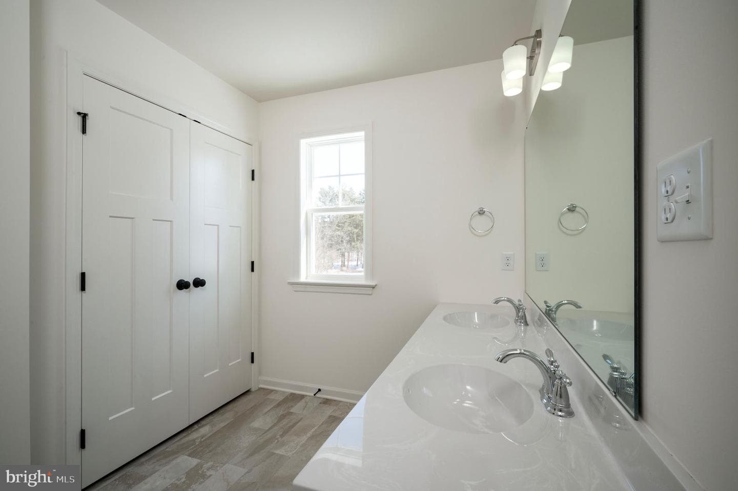 440 Parkside Way photo 24