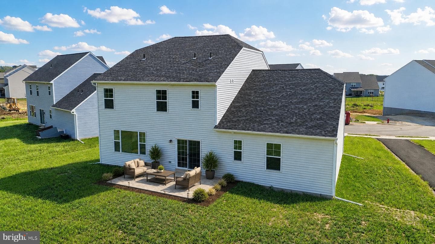 440 Parkside Way photo 4
