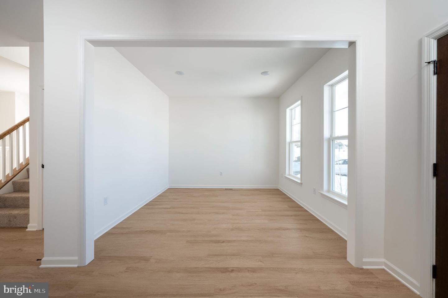 440 Parkside Way photo 9