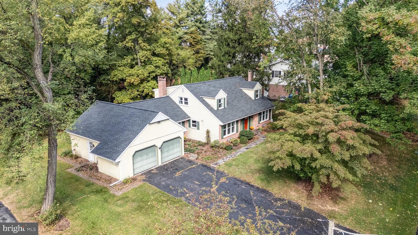 171 Westview Drive photo 2
