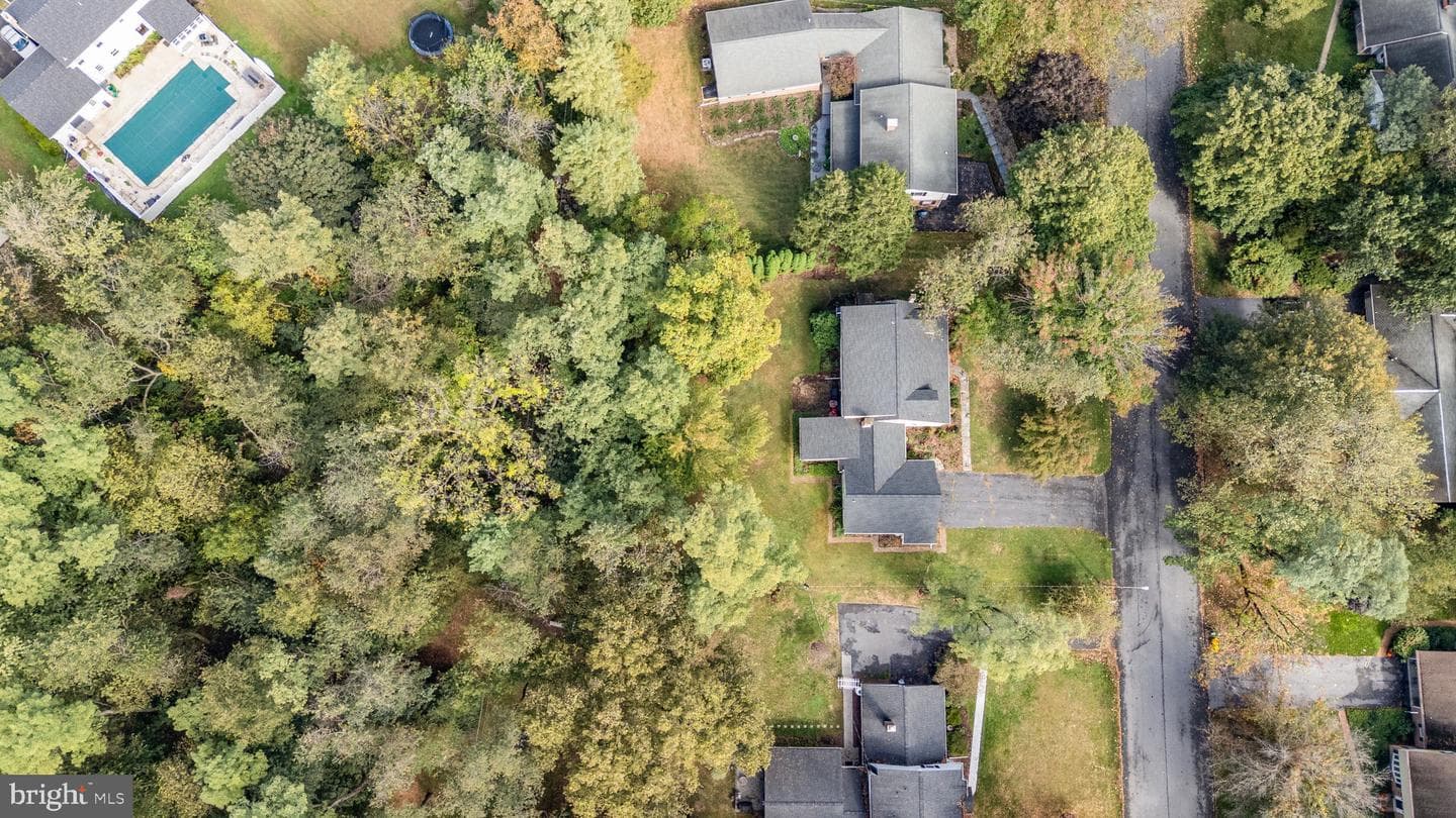 171 Westview Drive photo 40