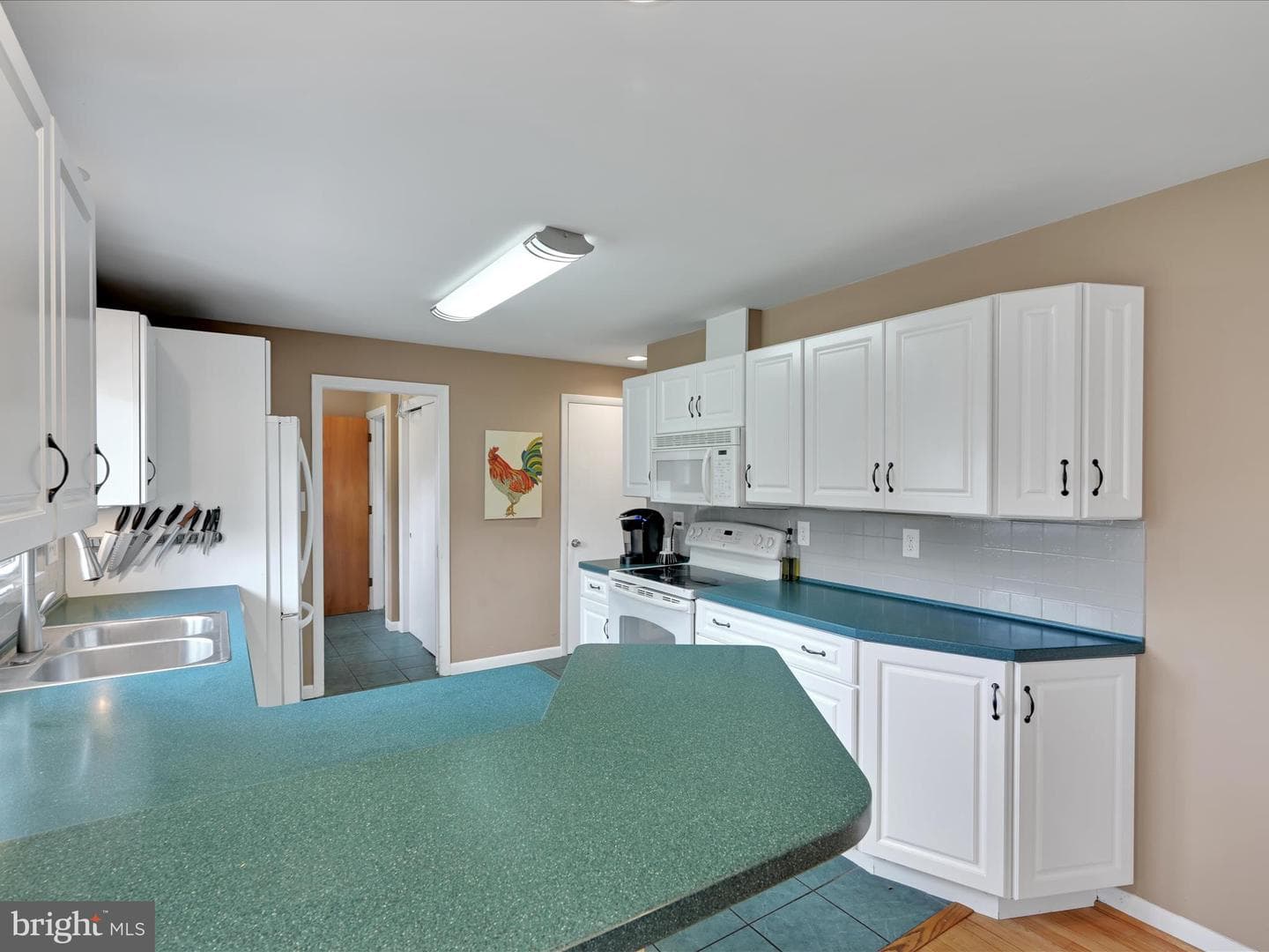 125 Corry Avenue photo 16