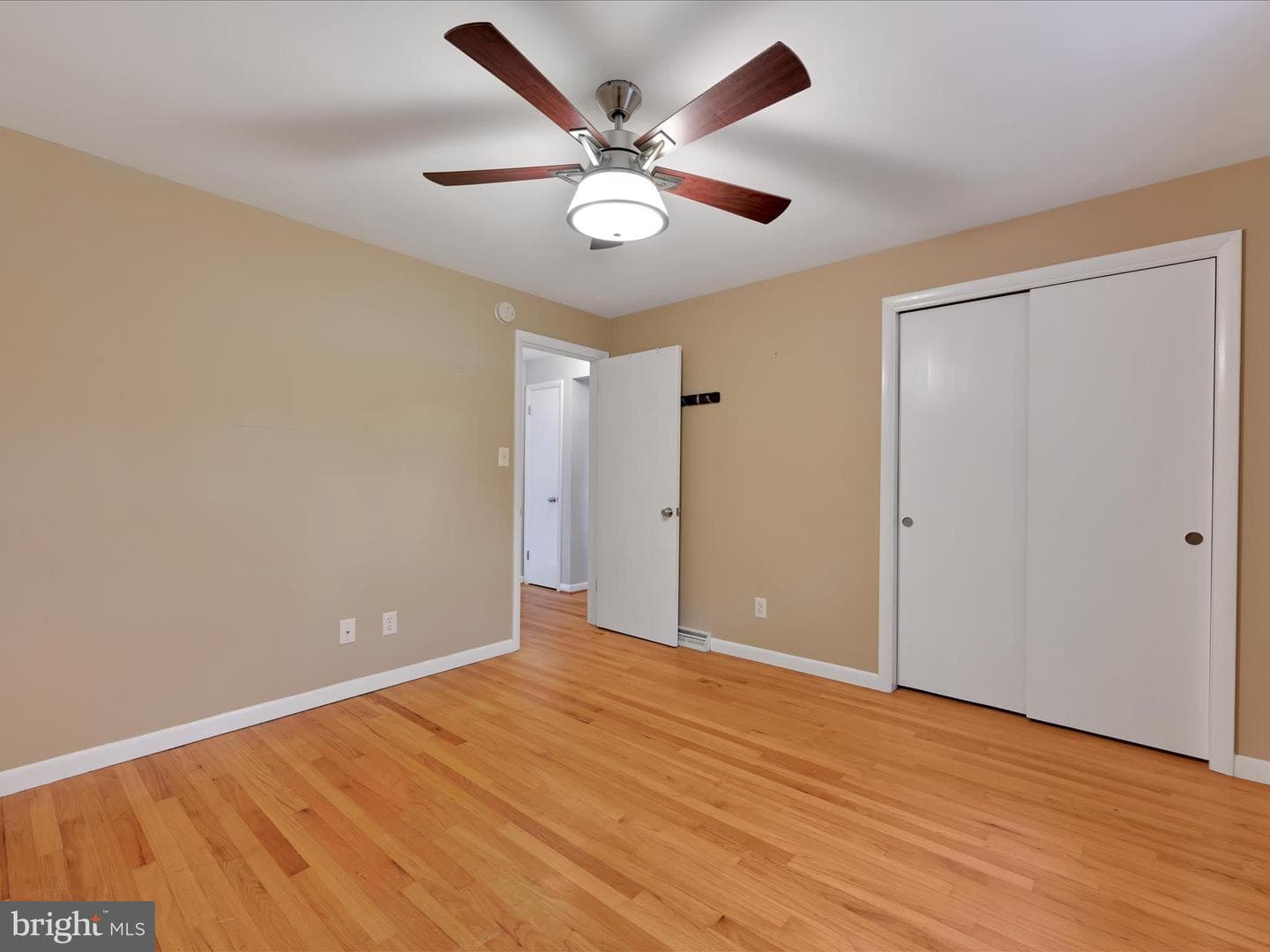 125 Corry Avenue photo 25