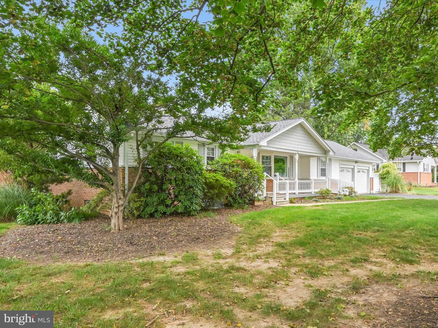 125 Corry Avenue photo 3