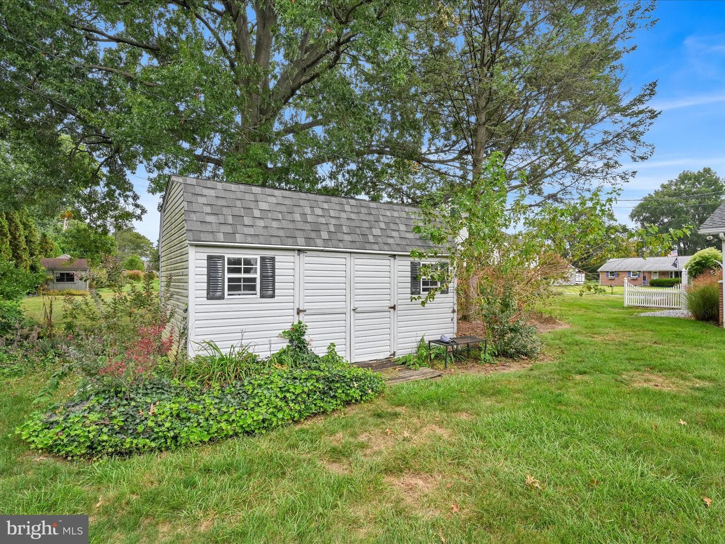 125 Corry Avenue photo 31