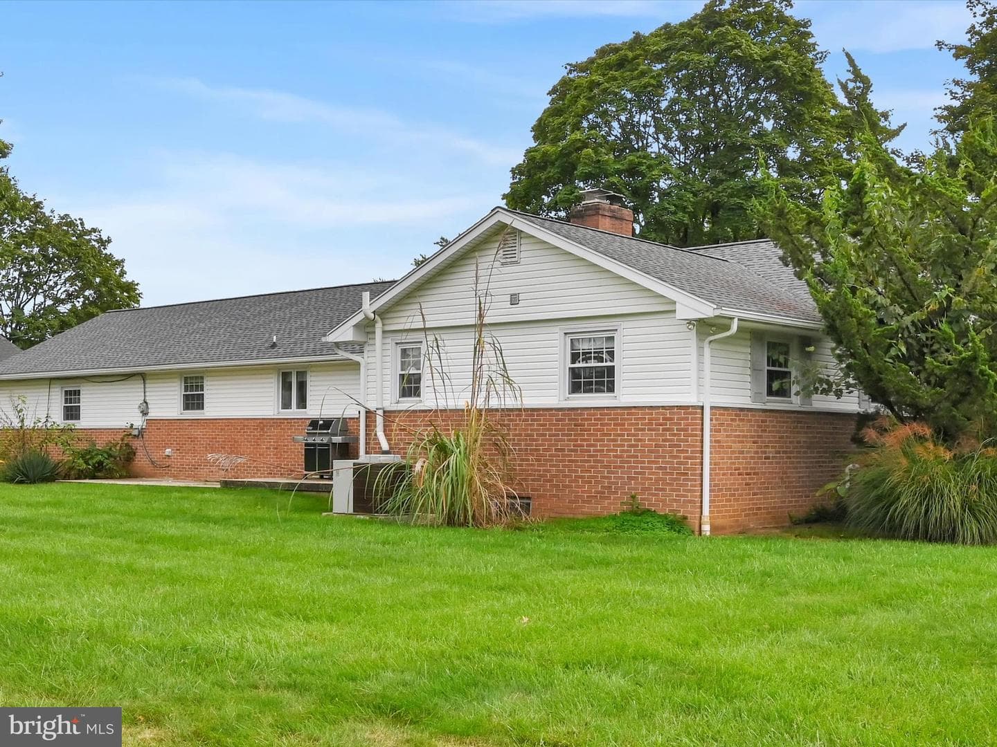 125 Corry Avenue photo 38