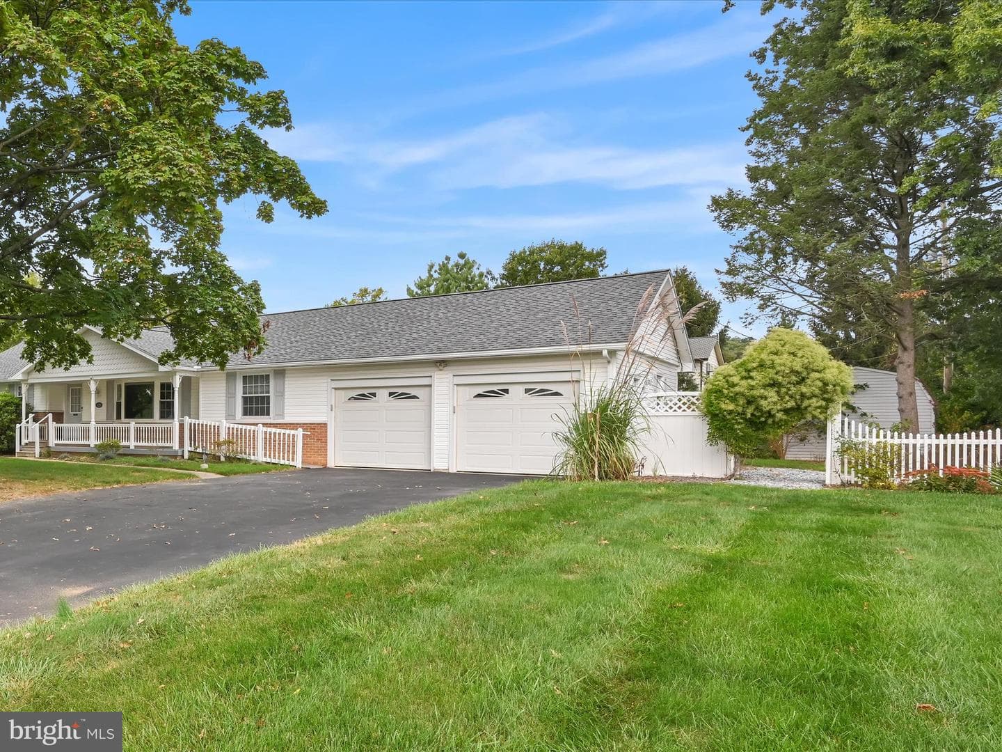 125 Corry Avenue photo 6