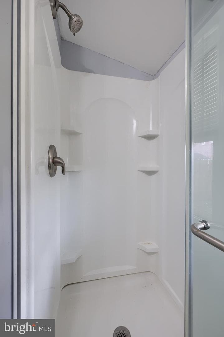 145 S 8th Street photo 20