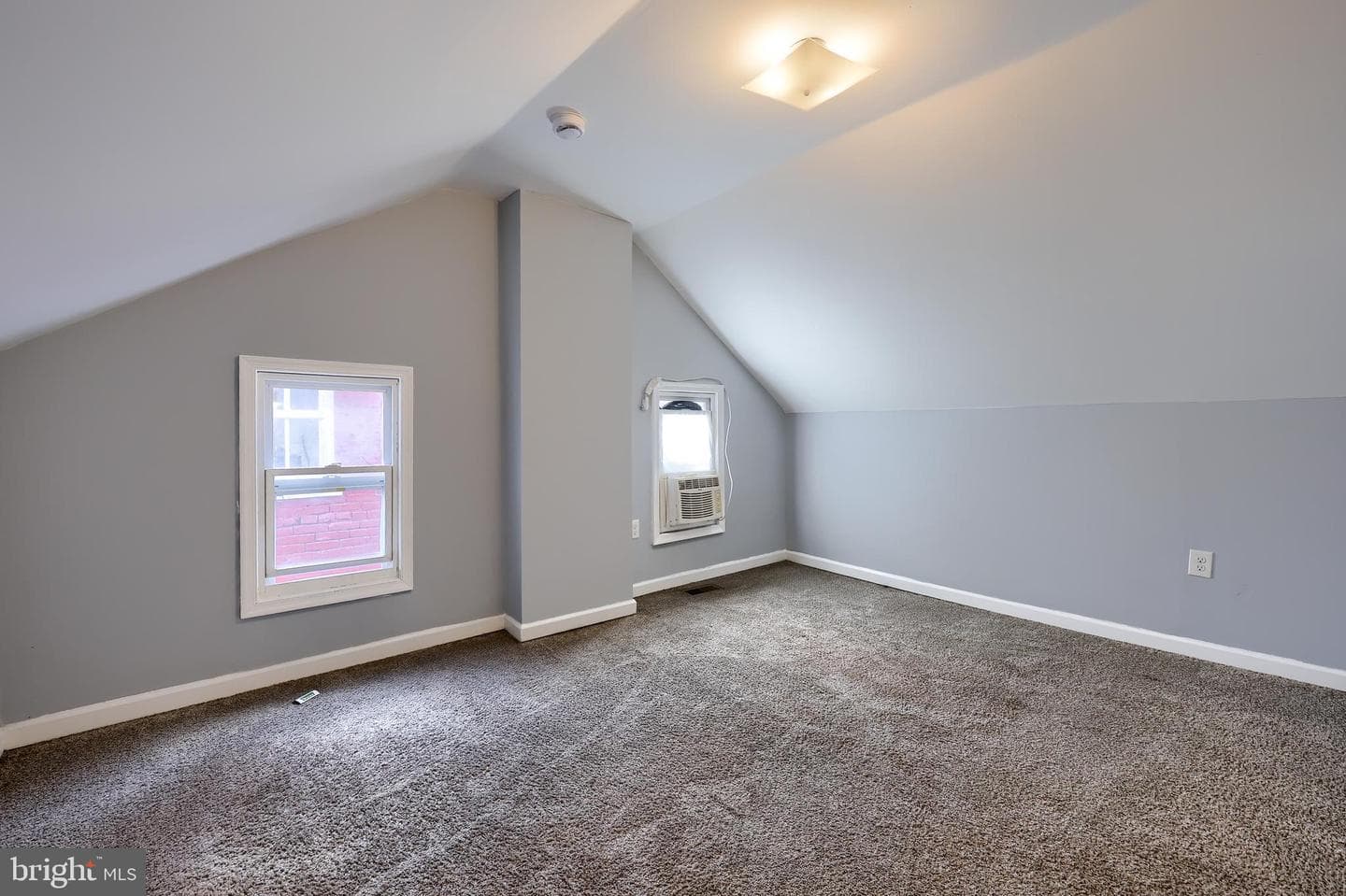 145 S 8th Street photo 23