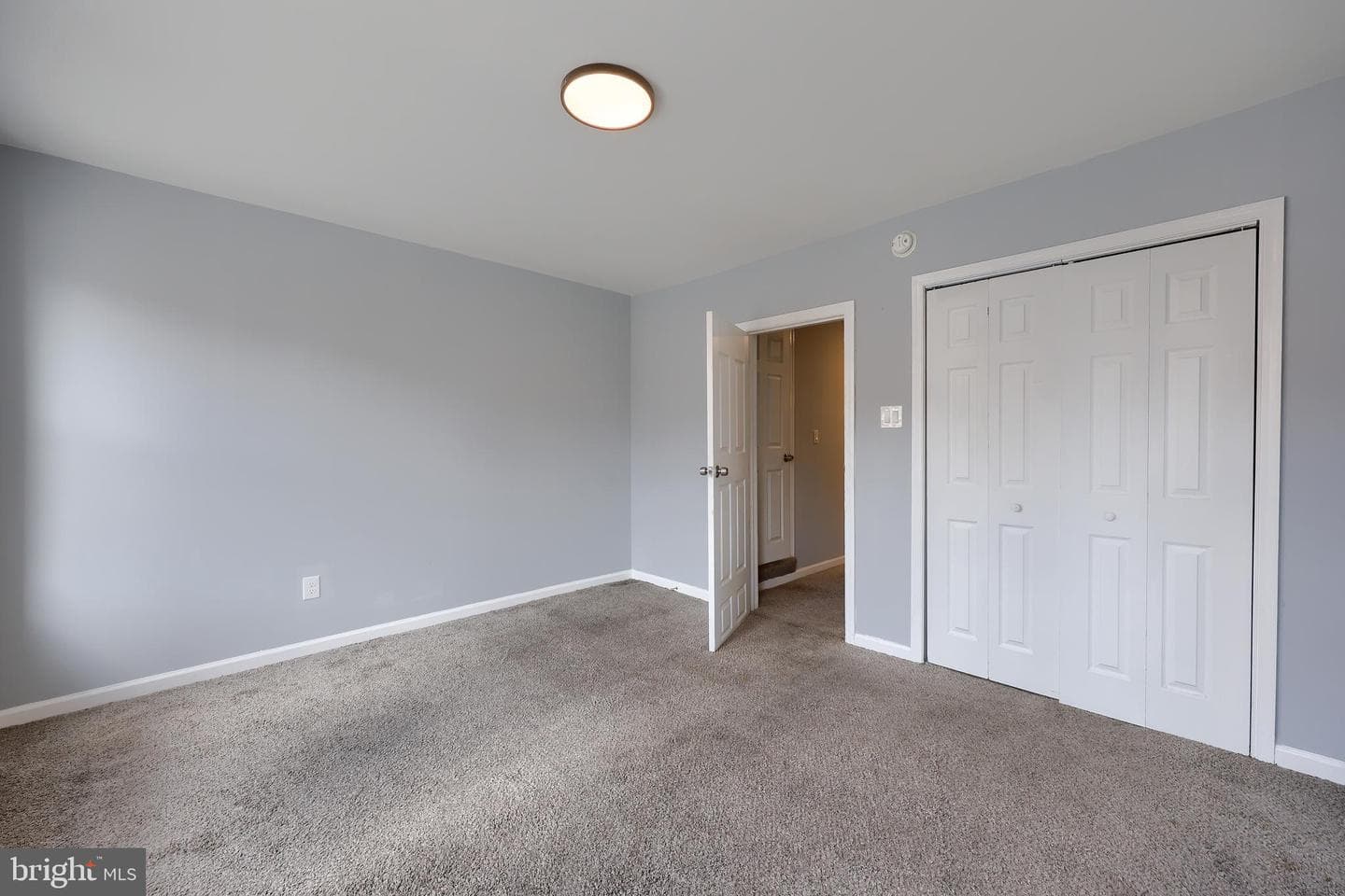 145 S 8th Street photo 24