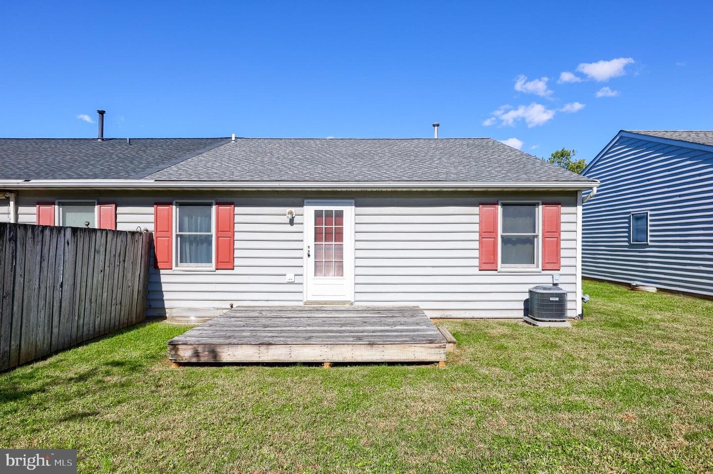 132 E Jackson Street photo 30