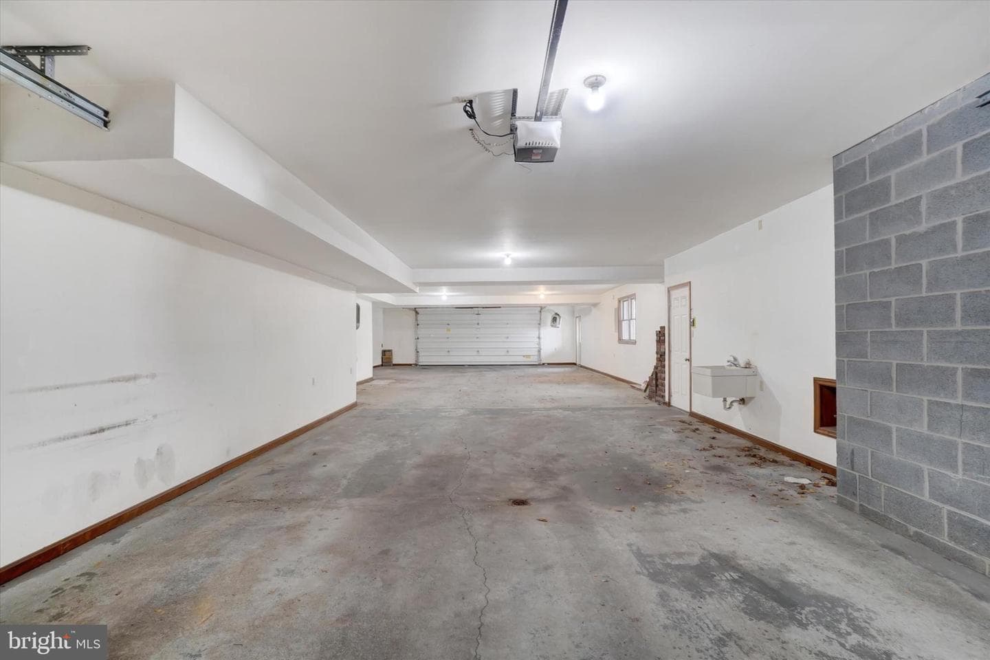 2236 Bob White Lane photo 32