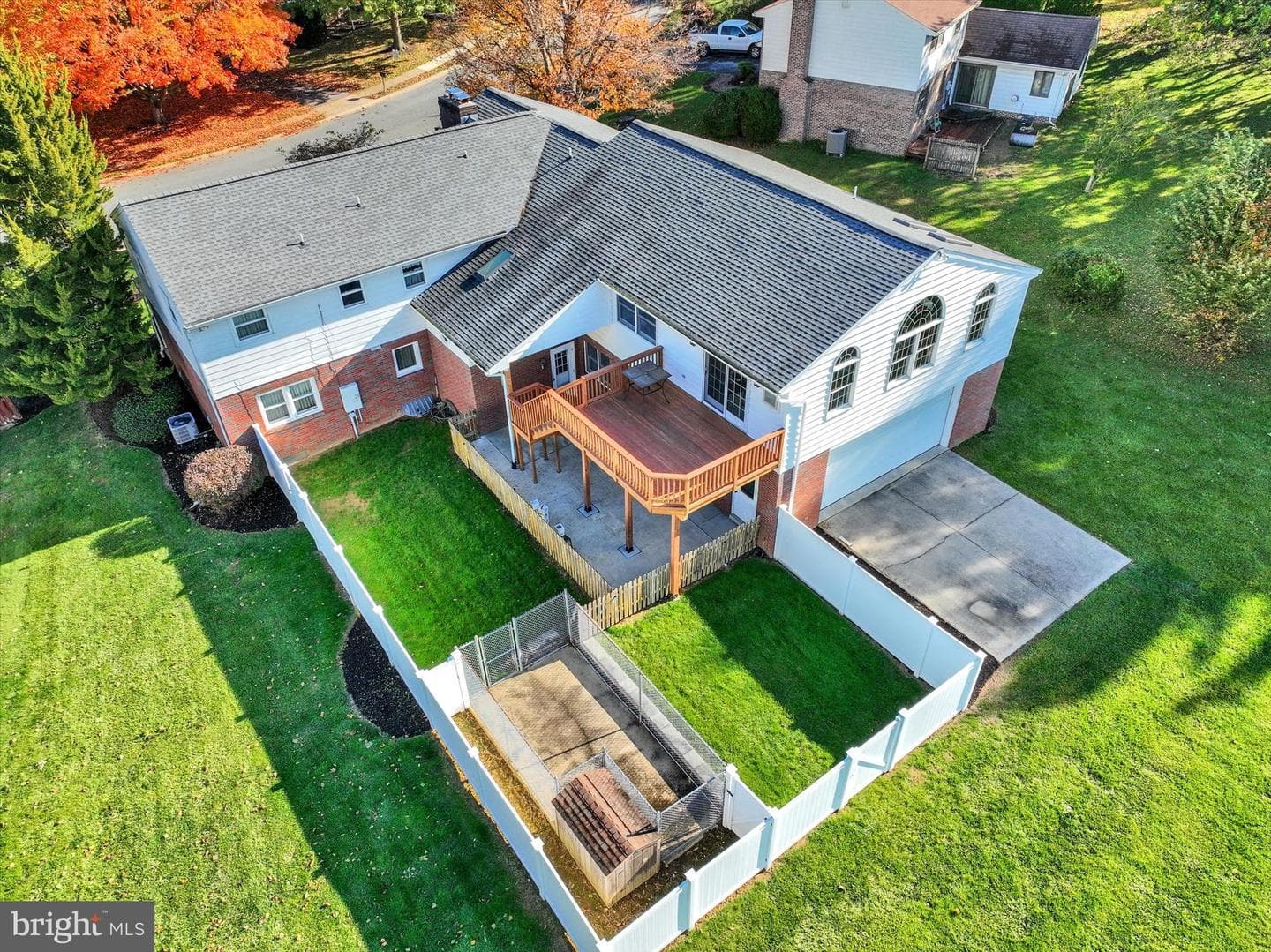 2236 Bob White Lane photo 34