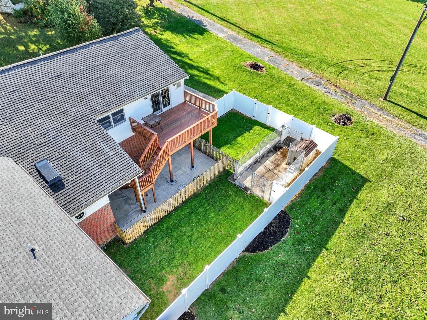 2236 Bob White Lane photo 35