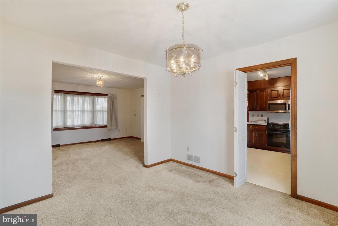 2236 Bob White Lane photo 9