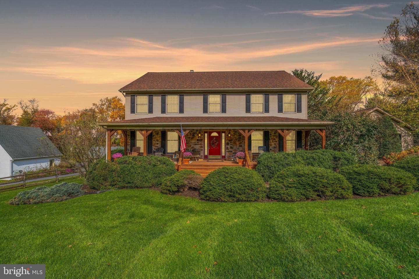 15 Phillip Drive photo 1