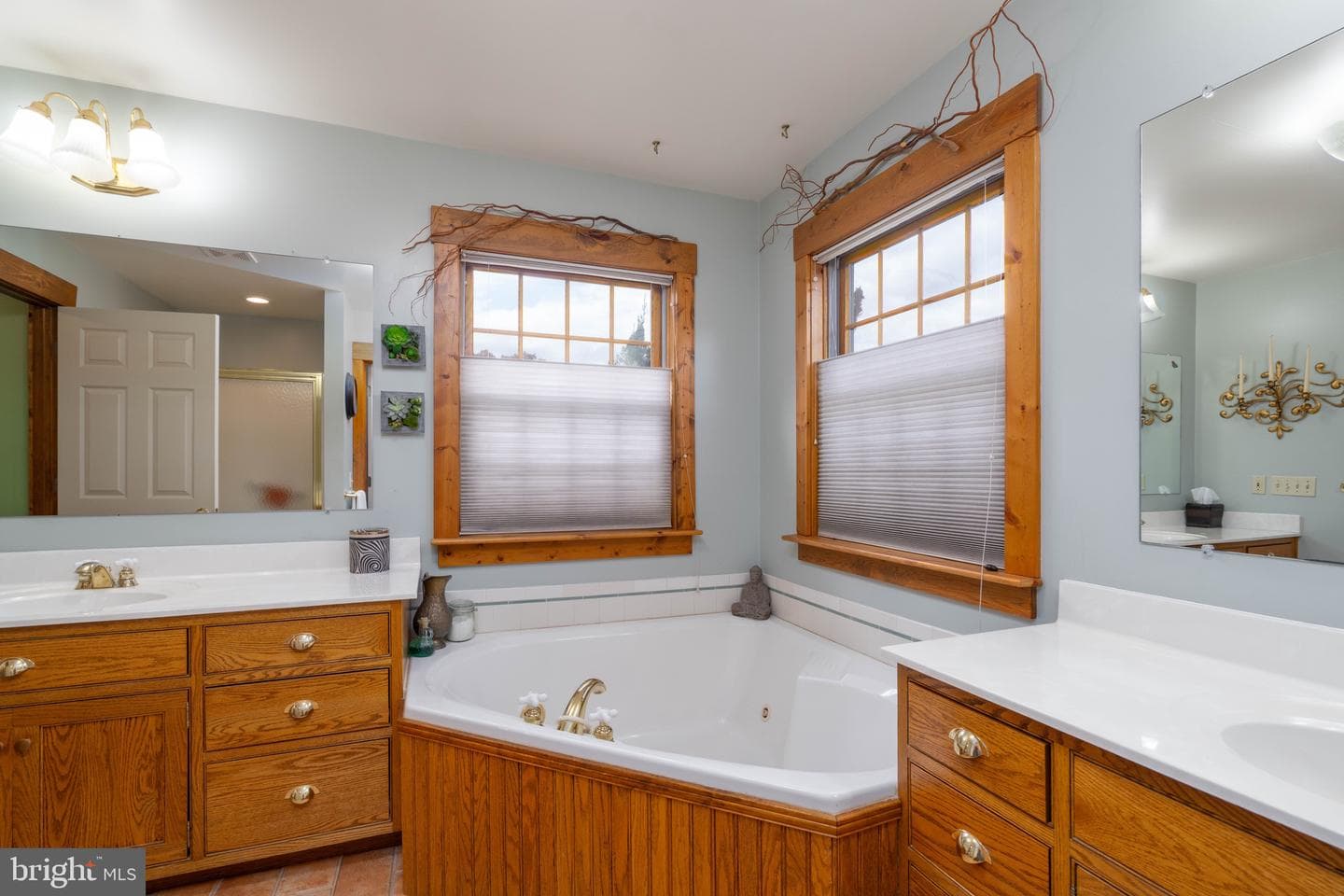 15 Phillip Drive photo 26