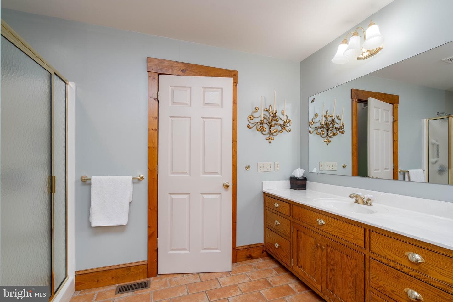 15 Phillip Drive photo 27