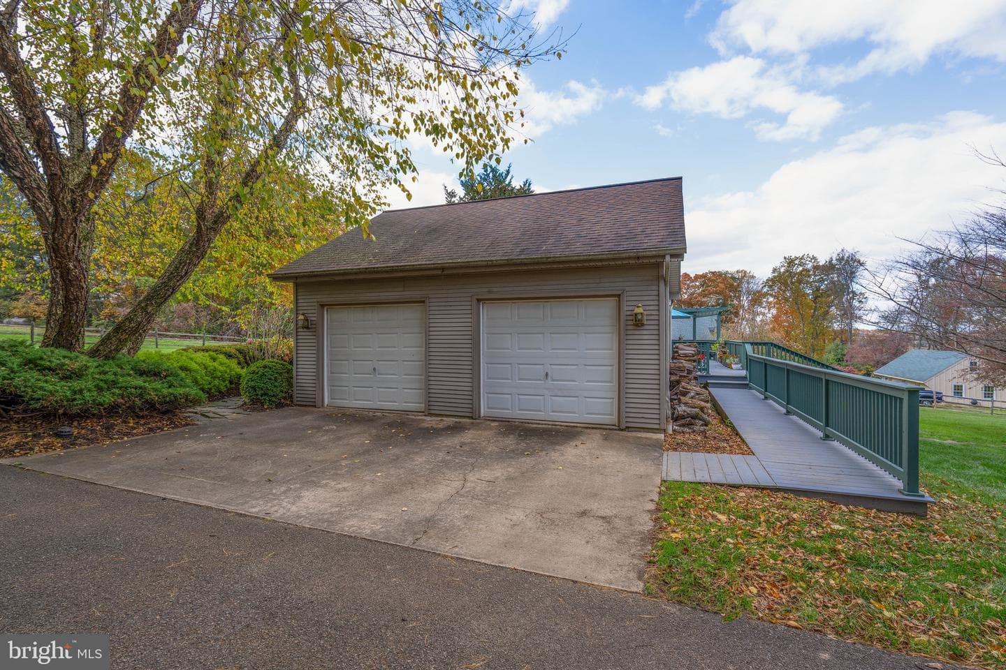 15 Phillip Drive photo 6