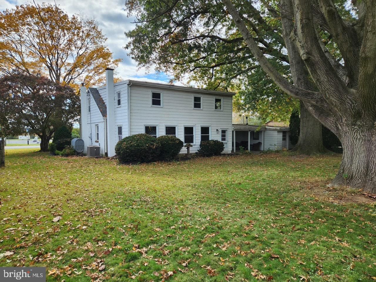 1143 E Main Street photo 41