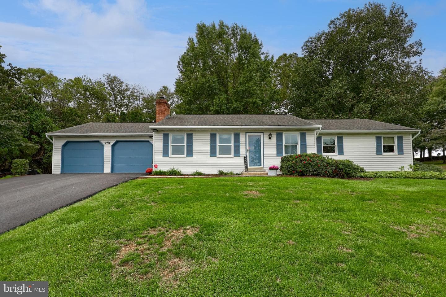 2435 Honeysuckle Lane, Lancaster