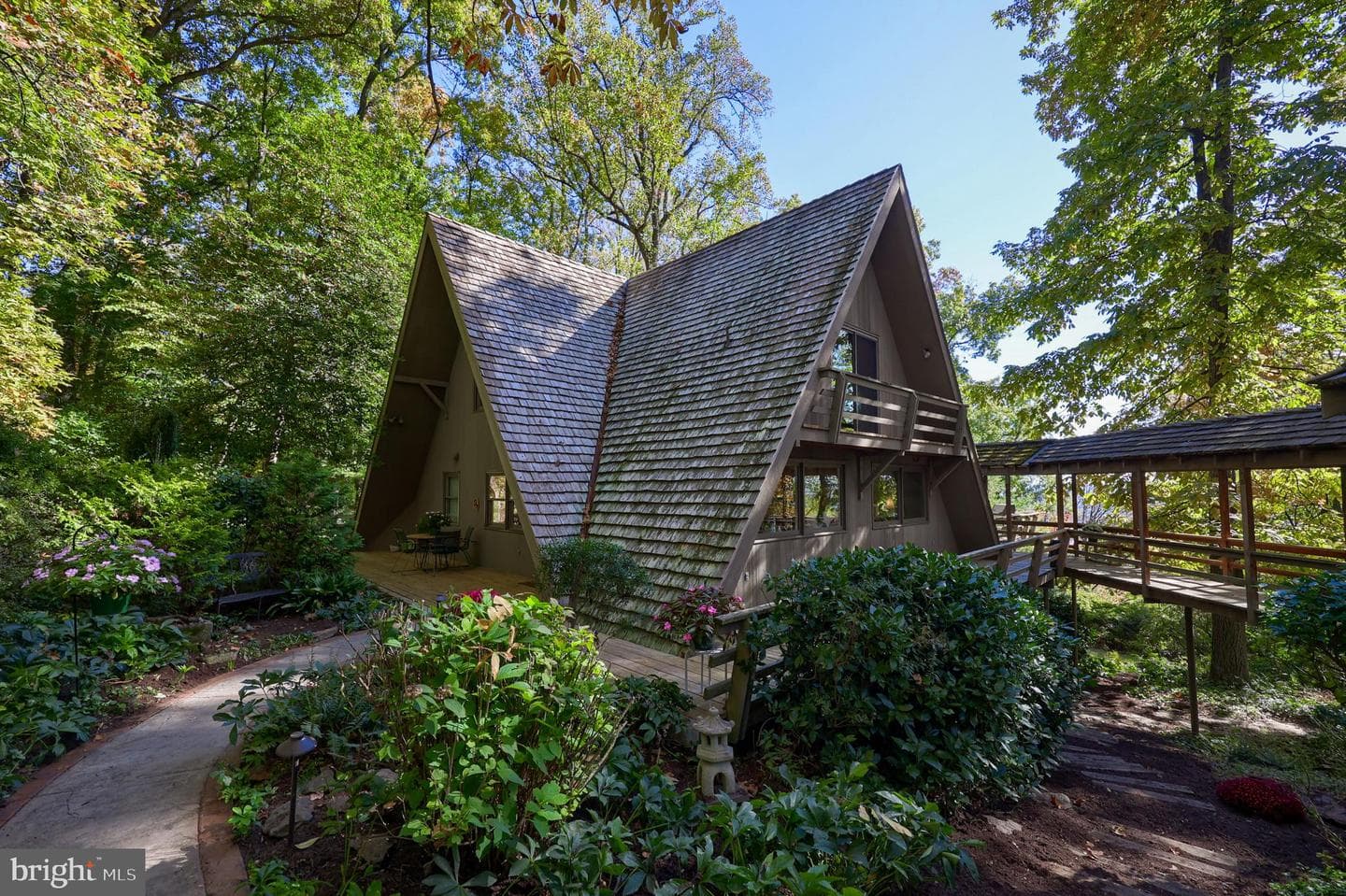 2487 Chestnut Ridge Drive photo 1