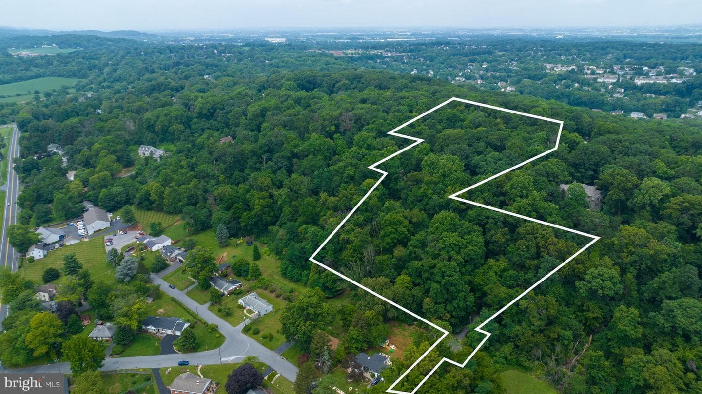 2487 Chestnut Ridge Drive photo 32
