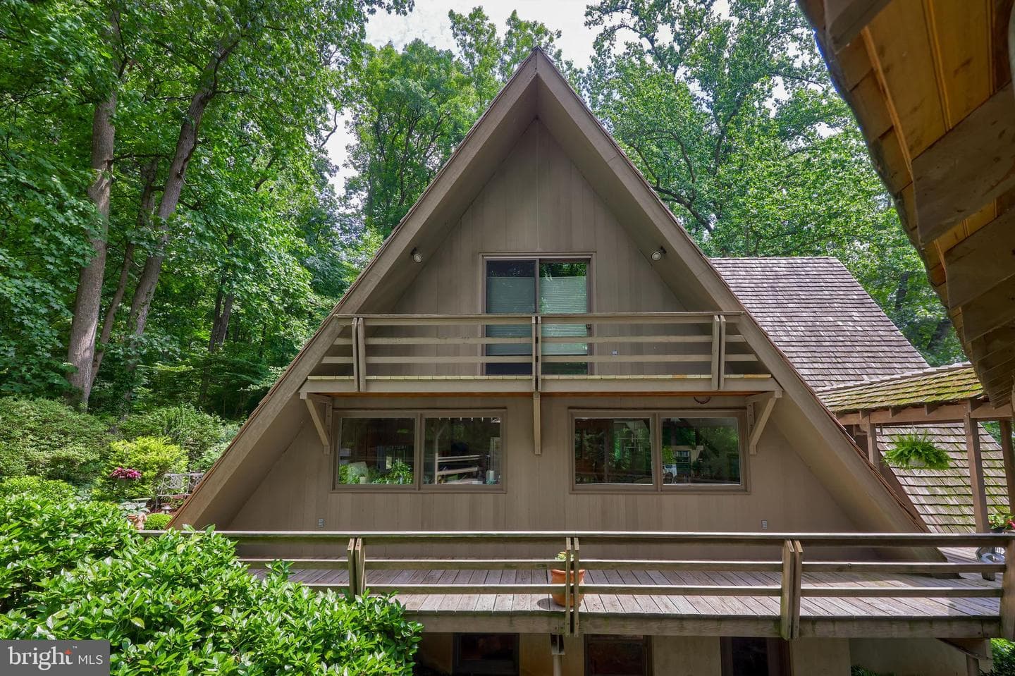 2487 Chestnut Ridge Drive photo 8