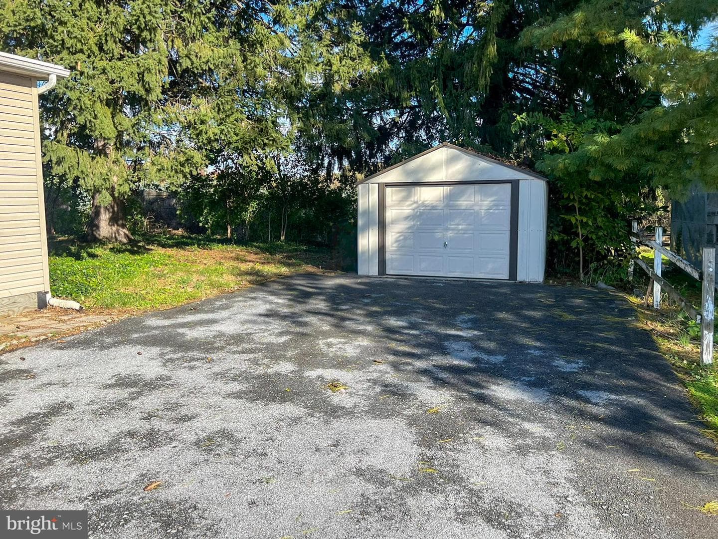 237 Oak Road photo 15