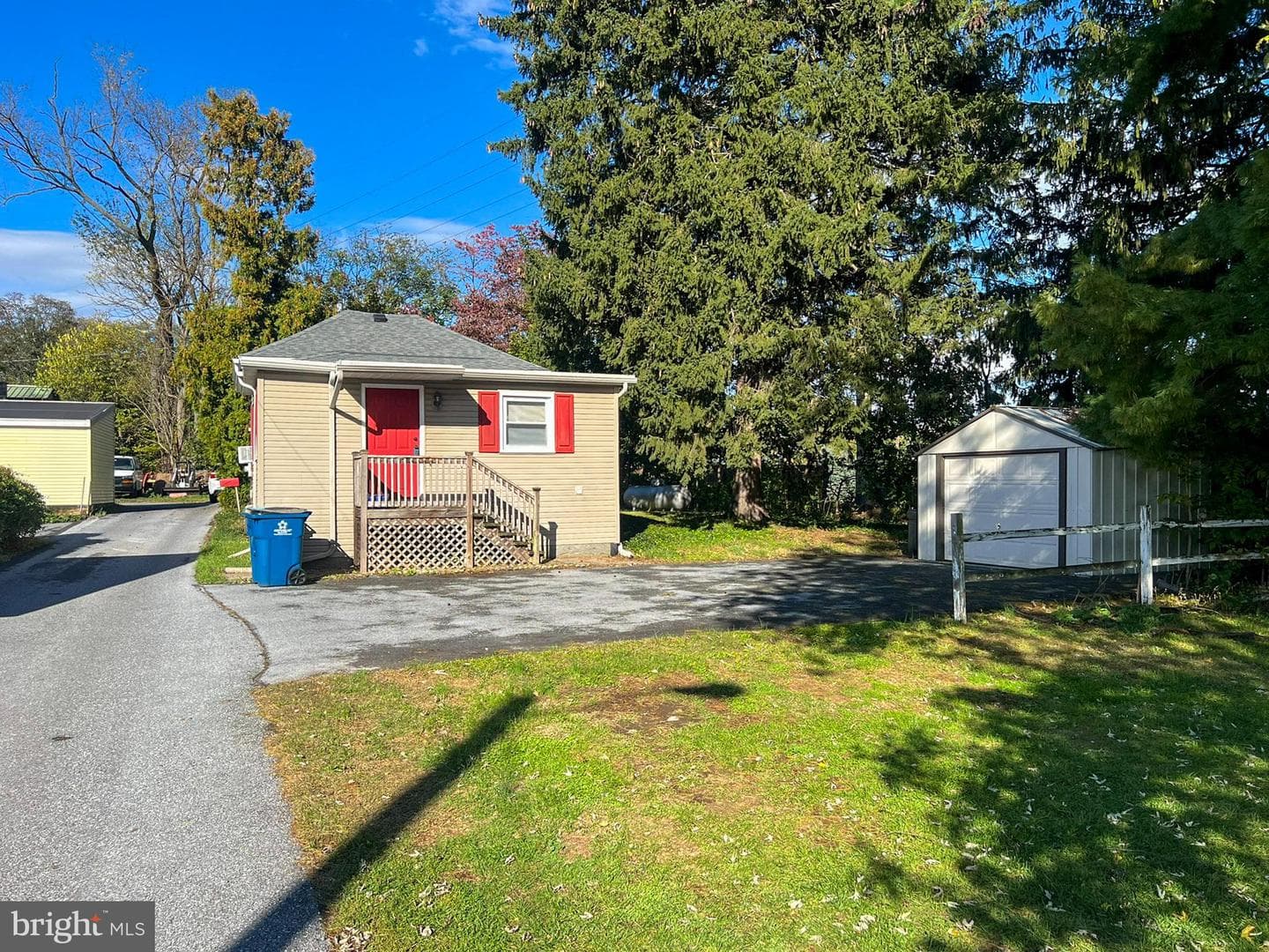 237 Oak Road photo 16
